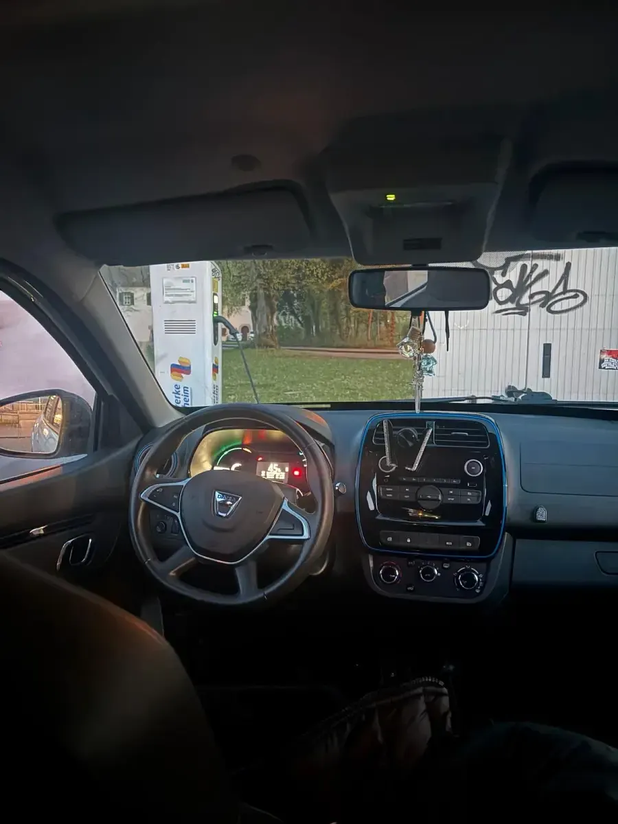 Gebraucht Dacia Spring 33 kW (45 PS) 2022 Weiß Kleinwagen