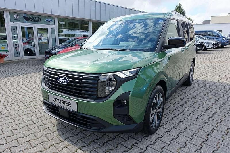 Bursting green Neu 2025 Ford Tourneo Courier Titanium Van / Kleinbus | 27.280 € (Fairer Preis) - Bild 1/4