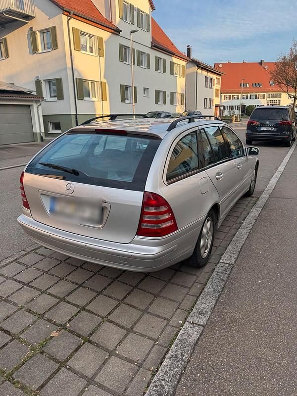 Gebraucht Mercedes C220 143 PS (105 kW) 2002 Silber Kombi