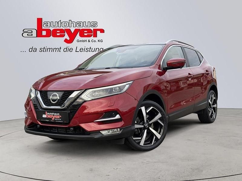 Rot Gebraucht 2017 Nissan Qashqai Tekna SUV | 16.360 € (Fairer Preis) - Bild 1/4