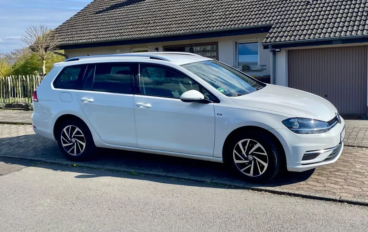Gebraucht VW Golf VII Join 116 PS (85 kW) 2019 Weiß Kombi