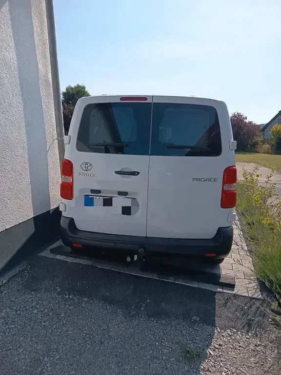 Gebraucht Toyota Proace 116 PS (85 kW) 2016 Weiß Van / Kleinbus