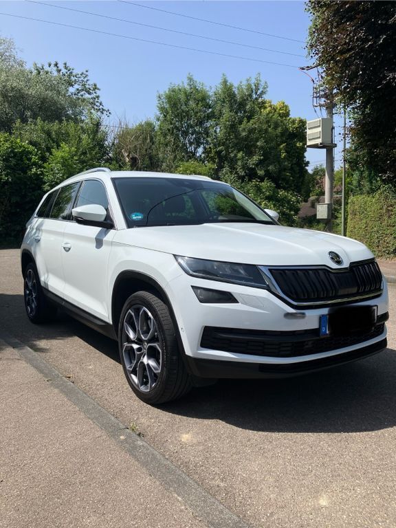 Weiß Gebraucht 2018 Skoda Kodiaq Ambition SUV | 25.500 € (Fairer Preis) - Bild 1/4