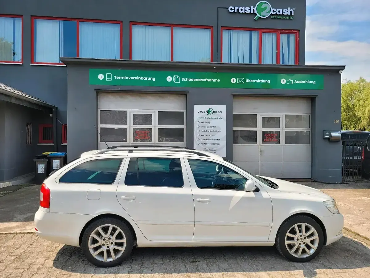 Gebraucht Skoda Octavia 152 PS (111 kW) 2010 Weiß Kombi