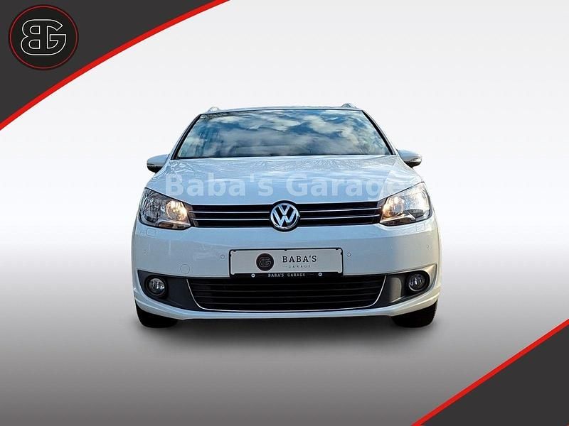 Gebraucht VW Touran Cup 105 PS (77 kW) 2014 Weiß Van / Kleinbus