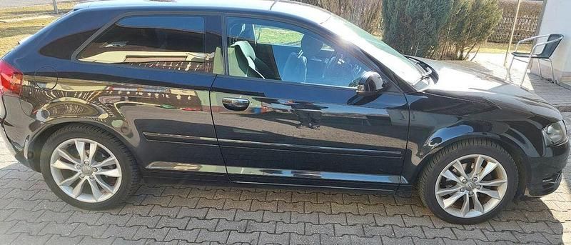 Gebraucht Audi A3 Ambition 125 PS (91 kW) 2011 Schwarz Kleinwagen