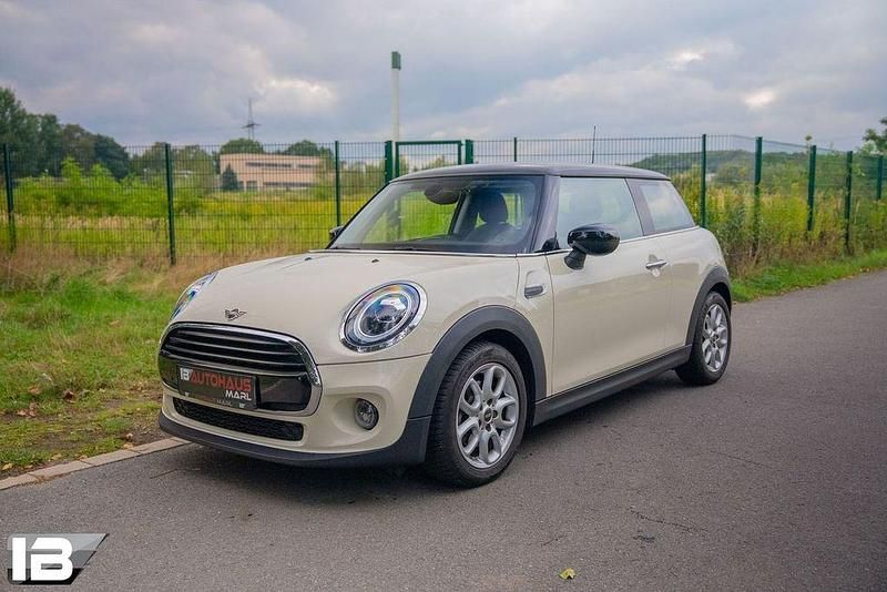 Weiß Gebraucht 2020 Mini Cooper Kleinwagen | 17.900 € (Guter Preis) - Bild 1/4