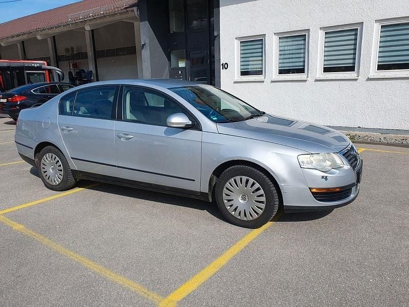 Gebraucht VW Passat Trendline 116 PS (85 kW) 2006 Silber Limousine