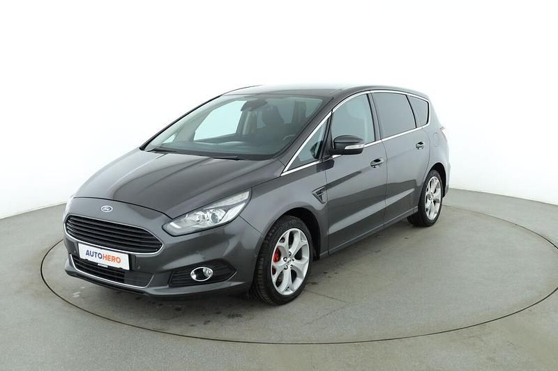 Gebraucht Ford S-MAX Titanium 180 PS (132 kW) 2016 Grau Van / Kleinbus