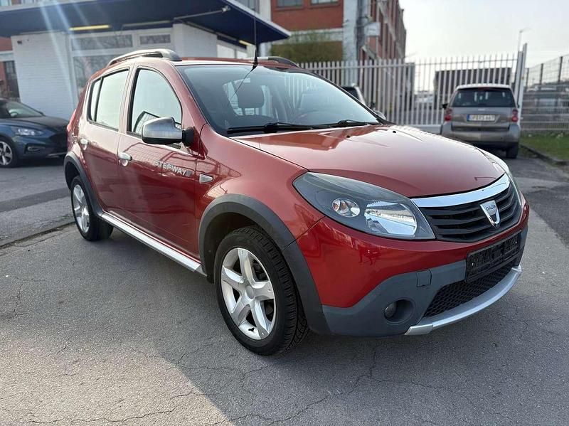 Gebraucht Dacia Sandero Stepway 87 PS (63 kW) 2009 Feuerrot Kleinwagen