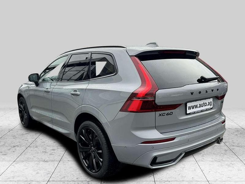 Neu Volvo XC60 Plus 349 PS (256 kW) 2025 Denim blue SUV