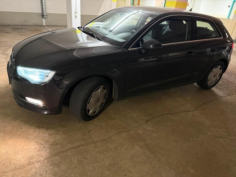 Gebraucht Audi A3 122 PS (89 kW) 2014 Braun Limousine