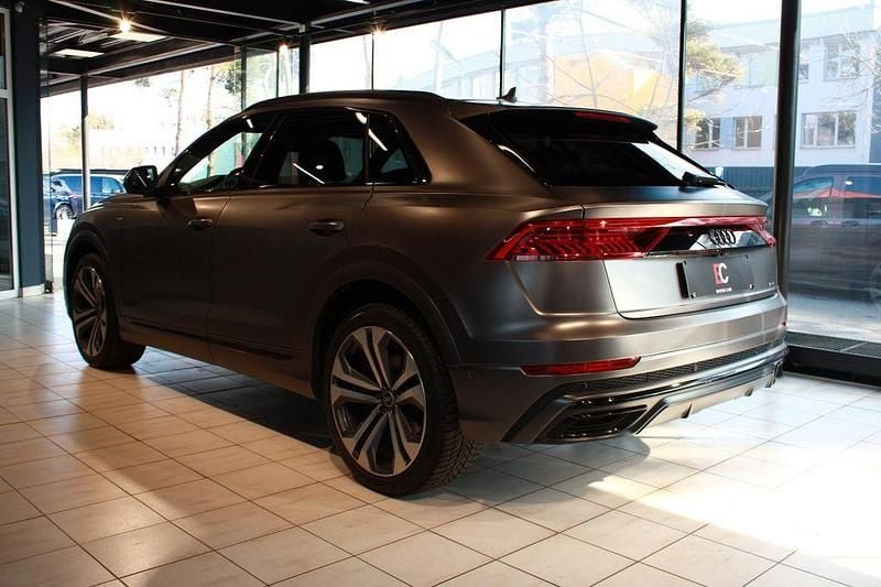 Gebraucht Audi Q8 S-Line 286 PS (210 kW) 2021 Grau SUV