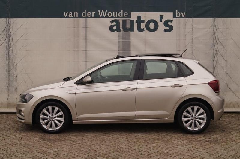 Grau Gebraucht 2019 VW Polo Highline Limousine | 11.876 € (Etwas zu teuer) - Bild 1/4