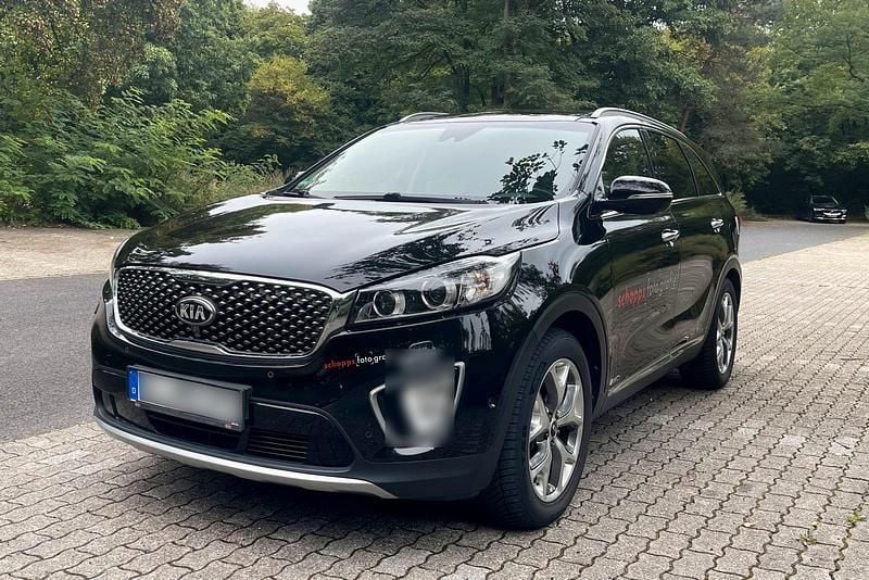 Schwarz Gebraucht 2016 Kia Sorento Platinum SUV | 18.555 € (Superpreis) - Bild 1/4
