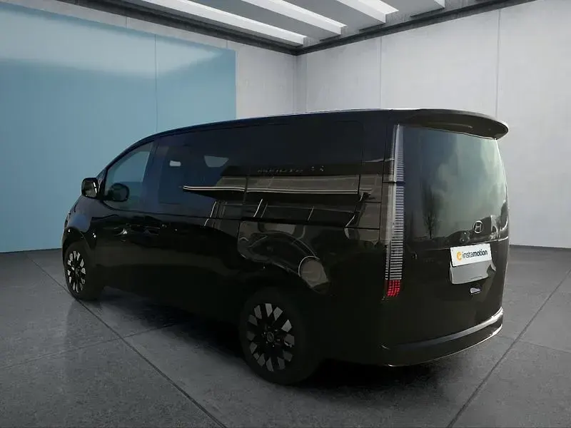Gebraucht Hyundai Staria 226 PS (166 kW) 2025 Schwarz Van / Kleinbus