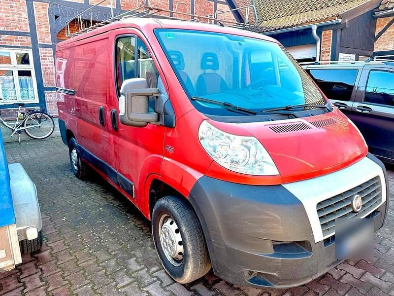 Gebraucht Fiat Ducato 101 PS (74 kW) 2008 Rot Van