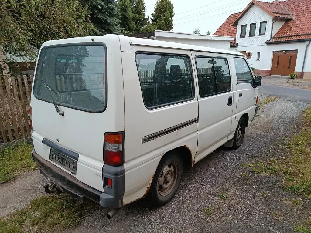 Gebraucht Mitsubishi L300 90 PS (66 kW) 1990 Weiß Van / Kleinbus