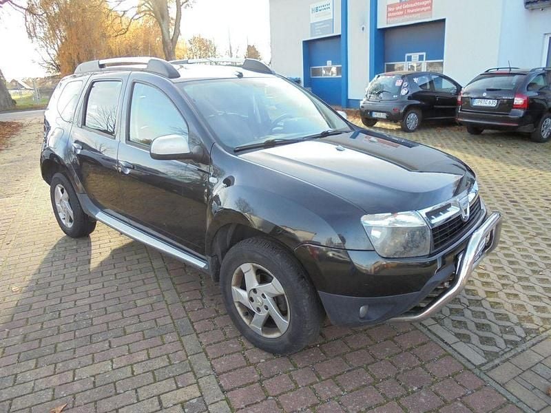 Schwarz Gebraucht 2010 Dacia Duster Prestige SUV | 5.690 € (Fairer Preis) - Bild 1/4