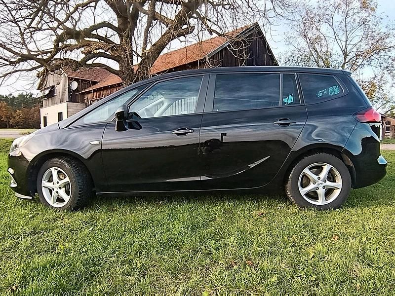 Gebraucht Opel Zafira 140 PS (102 kW) 2017 Schwarz Van / Kleinbus