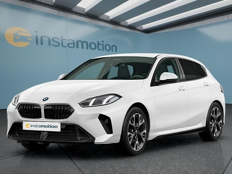Weiß Neu 2025 BMW 116 M Sport Kleinwagen | 33.449 € (Superpreis) - Bild 1/4