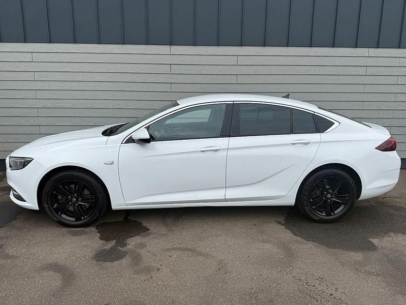 Gebraucht Opel Insignia Edition 170 PS (125 kW) 2020 Weiß Limousine