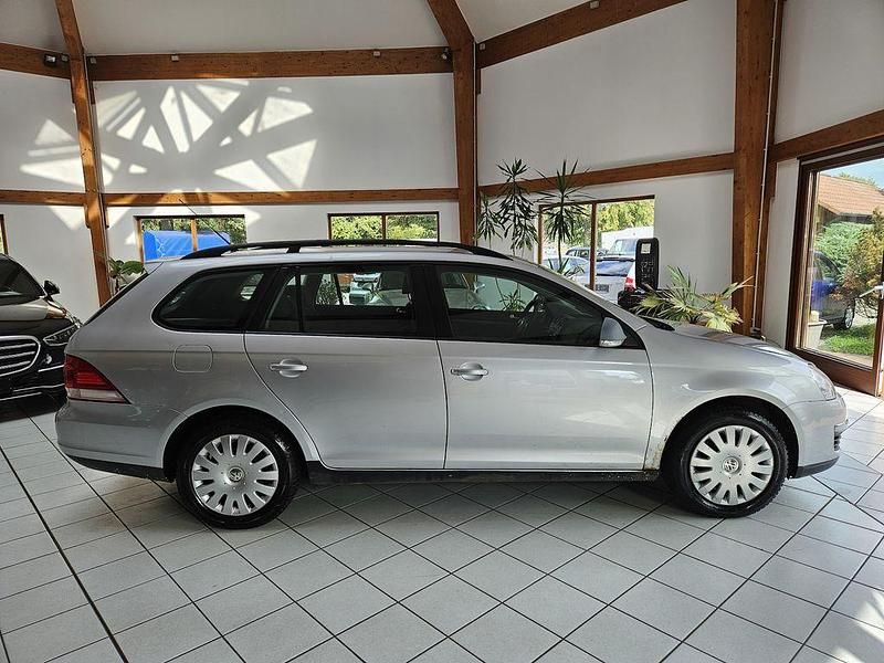 Gebraucht VW Golf VI Trendline 105 PS (77 kW) 2009 Silber Kleinwagen