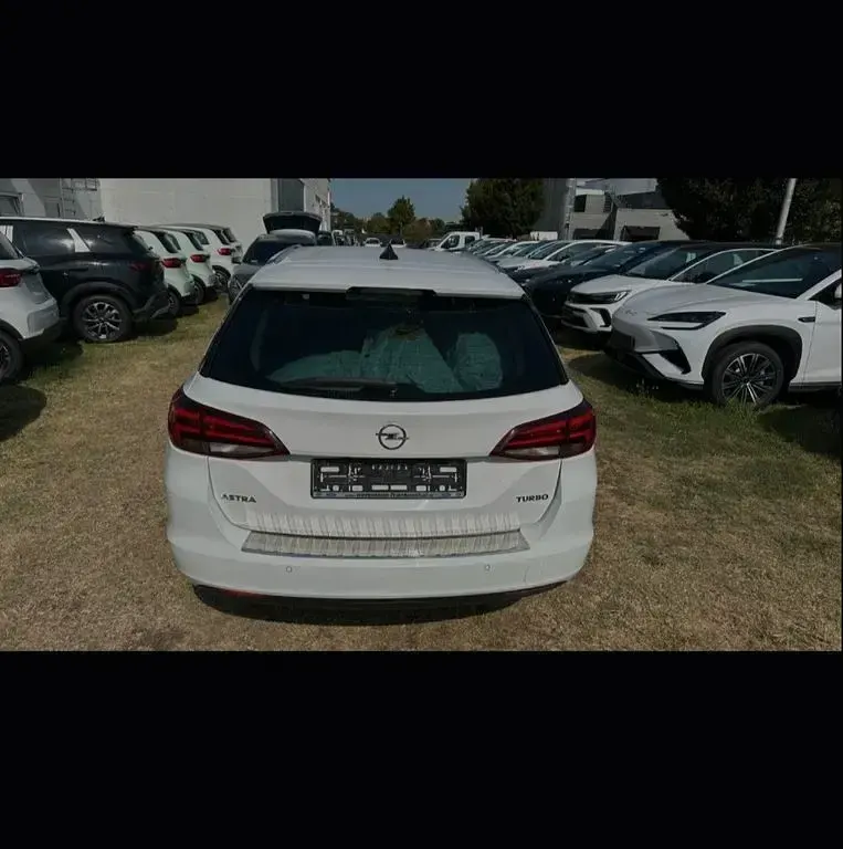 Gebraucht Opel Astra Innovation 200 PS (147 kW) 2016 Weiß Kombi