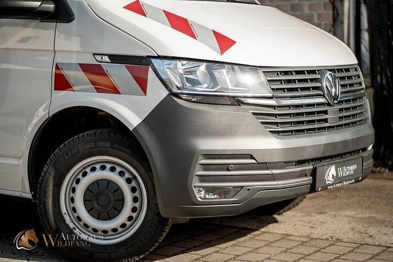 Gebraucht VW Transporter 150 PS (110 kW) 2021 Weiß Van