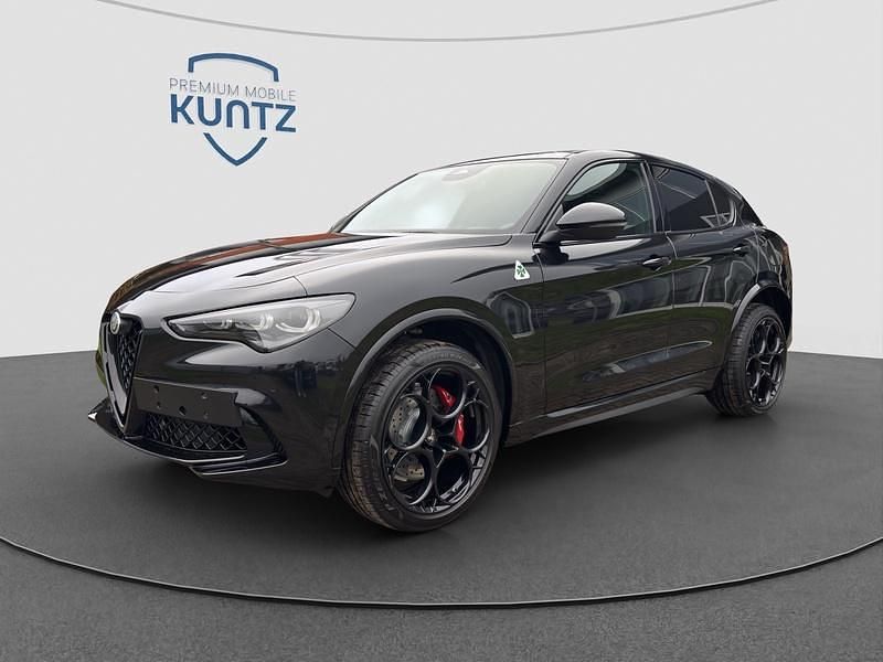 Nero vulcano Neu 2025 Alfa Romeo Stelvio Quadrifoglio SUV | 120.600 € - Bild 1/4