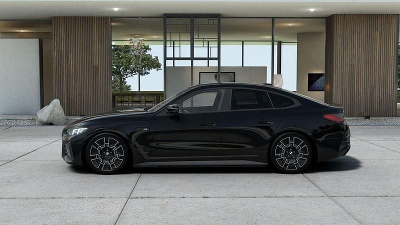 Neu BMW i4 M Sport 250 kW (340 PS) 2026 Schwarz Limousine