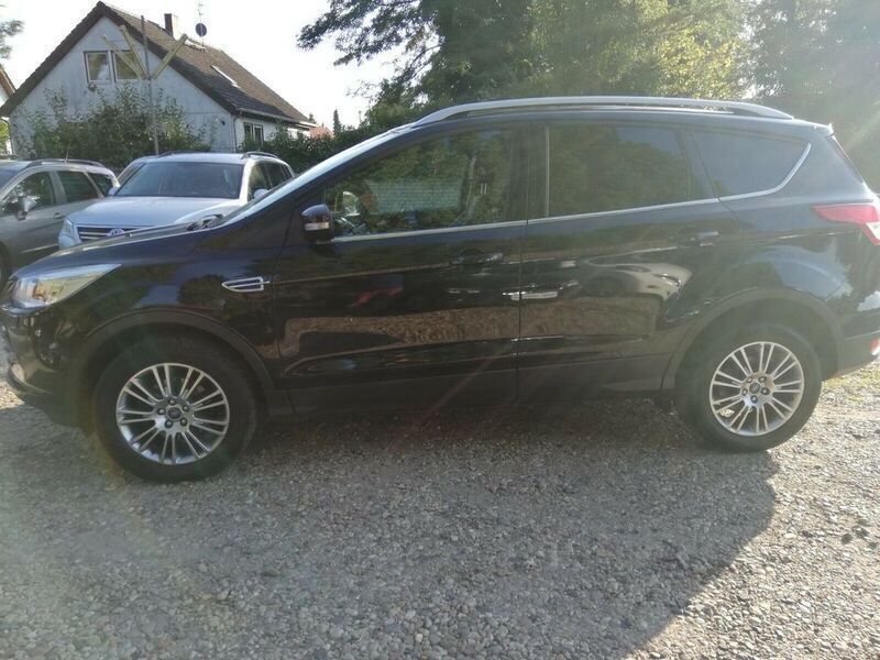 Gebraucht Ford Kuga Titanium 150 PS (110 kW) 2013 Schwarz SUV
