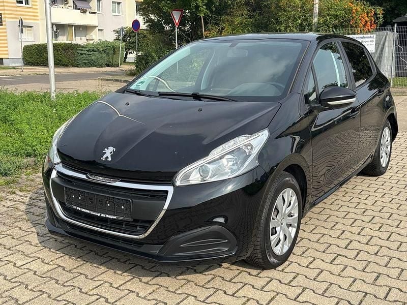 Schwarz Gebraucht 2019 Peugeot 208 Active Kleinwagen | 4.500 € - Bild 1/4