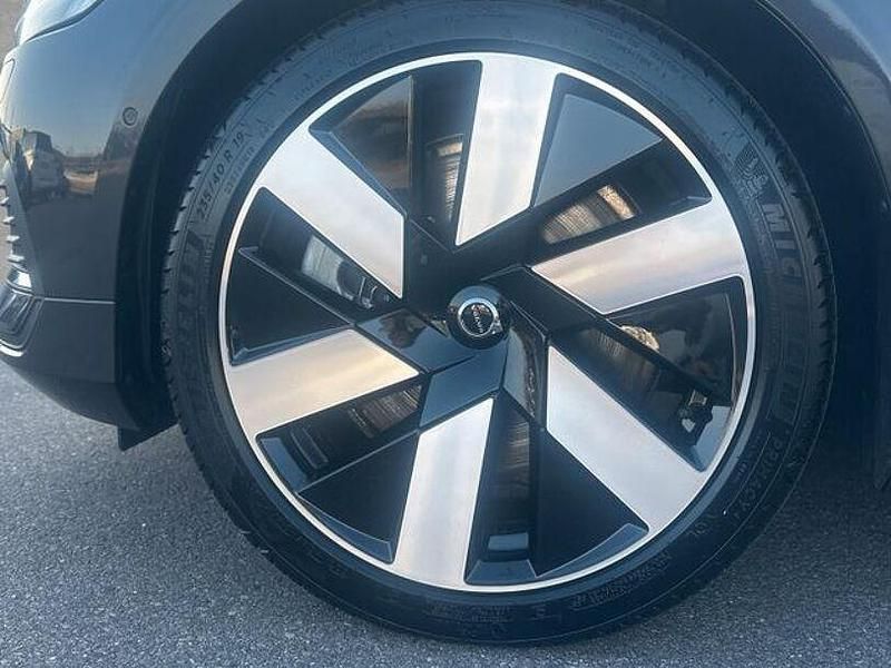 Gebraucht Volvo V60 Ultra 349 PS (256 kW) 2025 Platinum grey Kombi