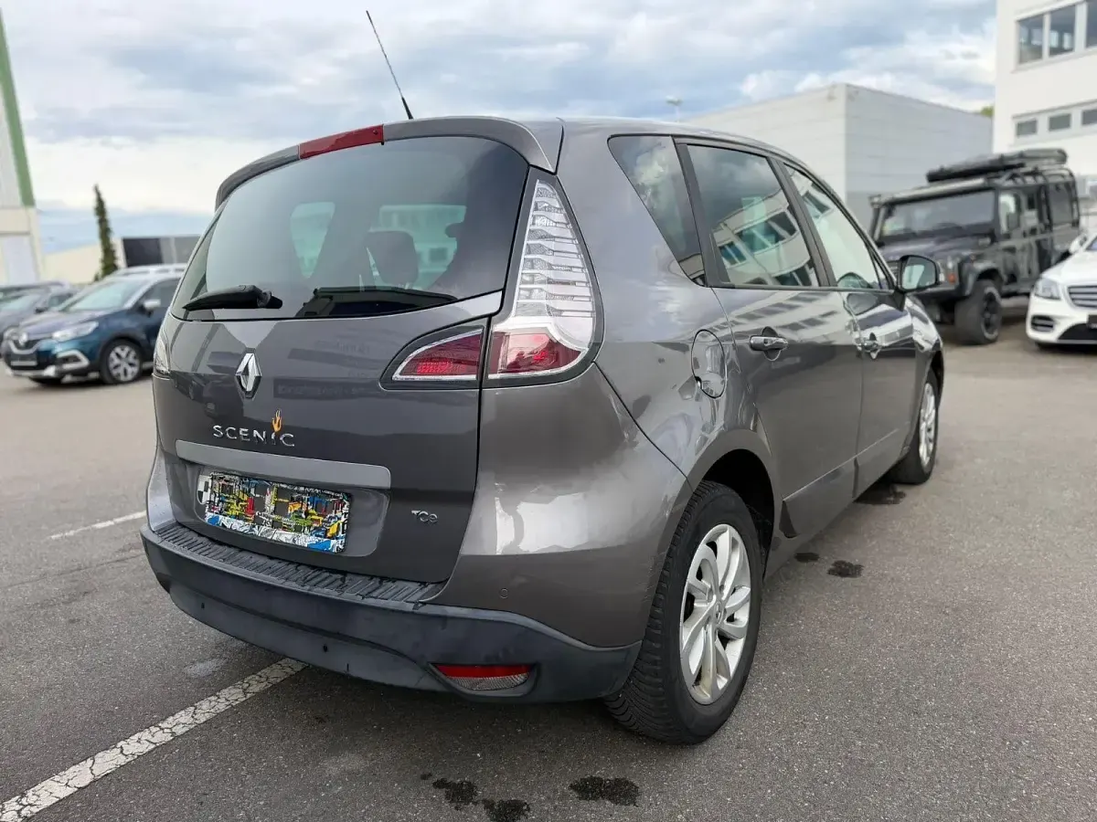 Gebraucht Renault Scénic III LIMITED 116 PS (85 kW) 2015 Grau Limousine