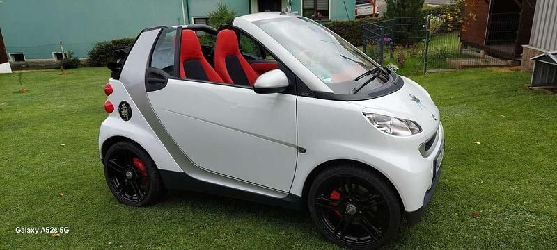 Weiß Gebraucht 2010 Smart ForTwo Cabrio Passion Cabrio | 6.500 € (Fairer Preis) - Bild 1/4
