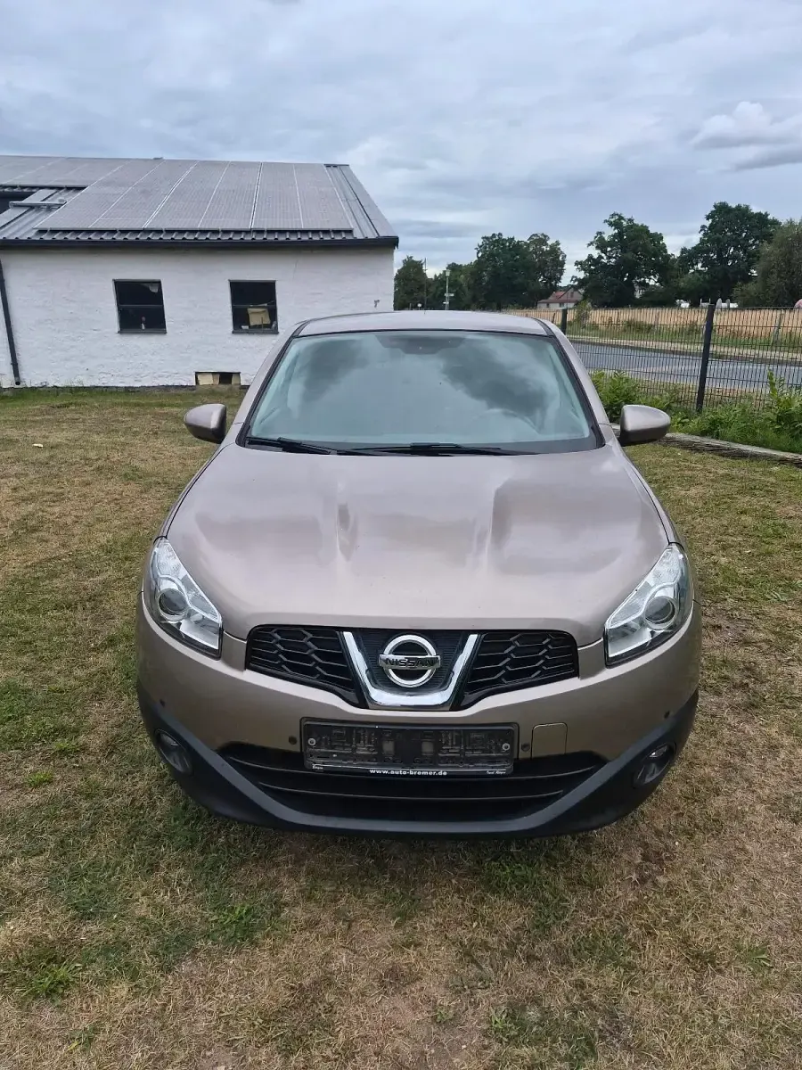 Gebraucht Nissan Qashqai 150 PS (110 kW) 2010 Gold SUV