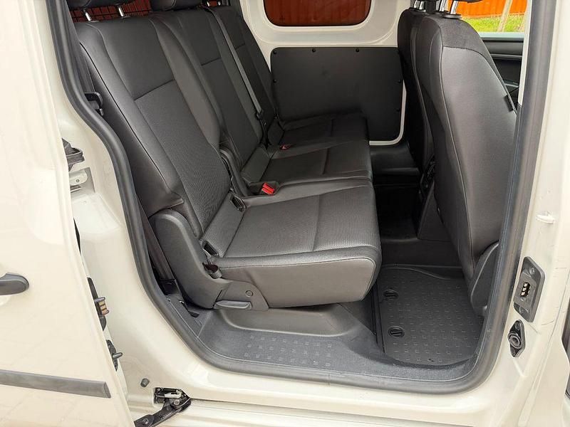 Second-hand VW Caddy Maxi 150 CP (110 kW) 2020 Alb Monovolum