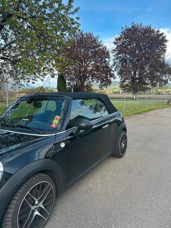 Second-hand Mini One Cabriolet 98 CP (72 kW) 2014 Negru Cabrio