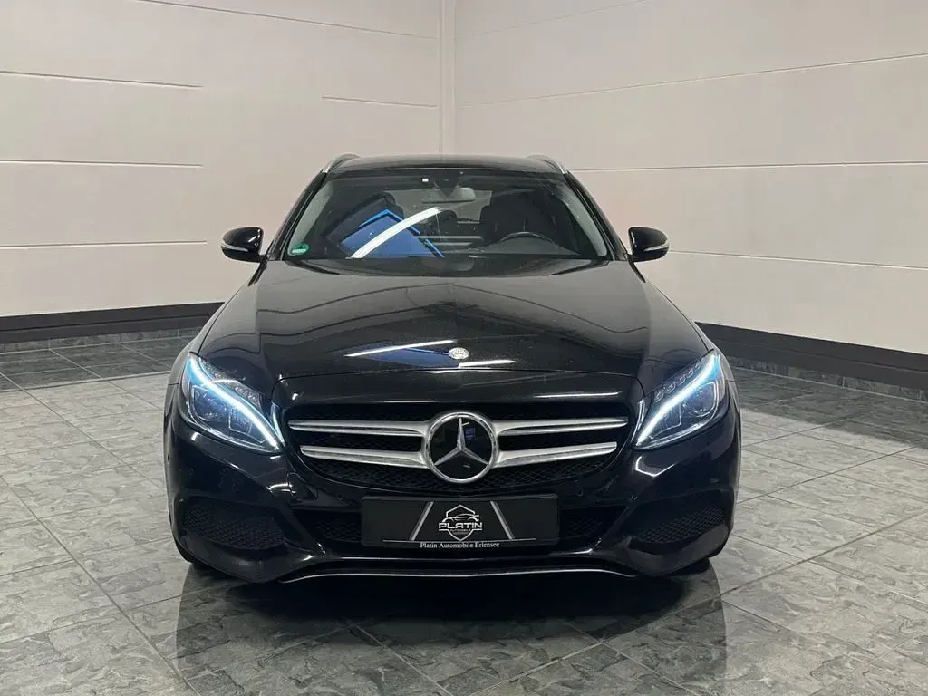 Gebraucht Mercedes C250 204 PS (150 kW) 2015 Schwarz Limousine