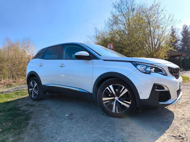 Weiß Gebraucht 2017 Peugeot 3008 Allure SUV | 19.900 € - Bild 1/4