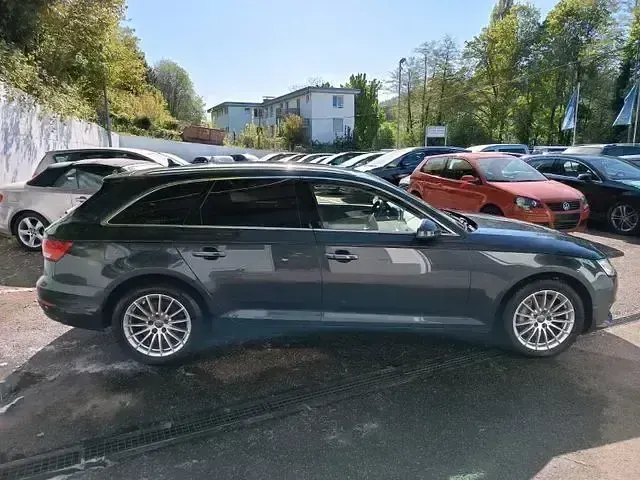 Gebraucht Audi A4 Design 190 PS (139 kW) 2016 Other Kombi