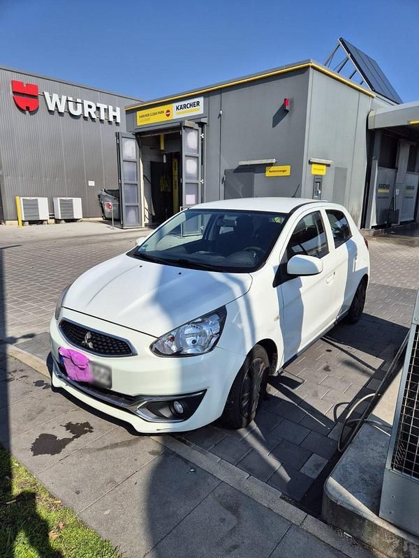 Gebraucht Mitsubishi Space Star 70 PS (51 kW) 2017 Weiß Kleinwagen