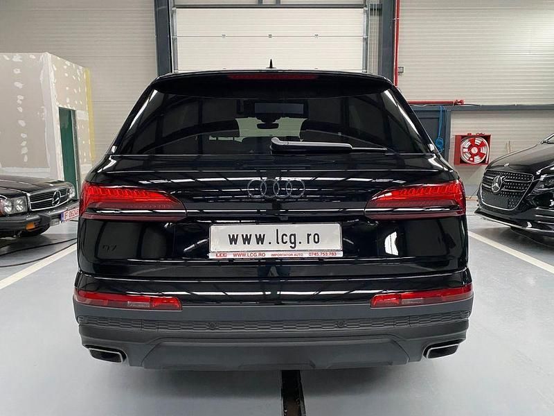 Second-hand Audi Q7 252 CP (185 kW) 2024 Negru SUV