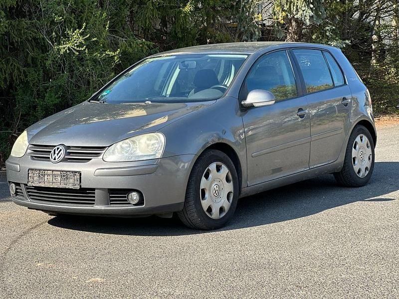 Second-hand VW Golf V 105 CP (77 kW) 2007 Gri Berlinǎ