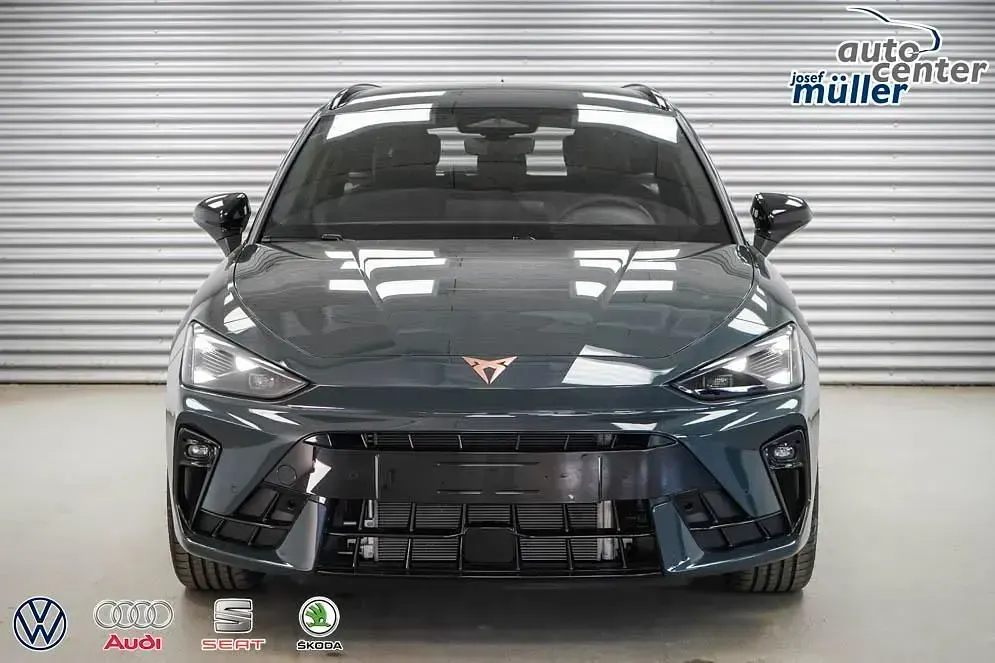 Neu Cupra Leon 204 PS (150 kW) 2026 Blau Limousine