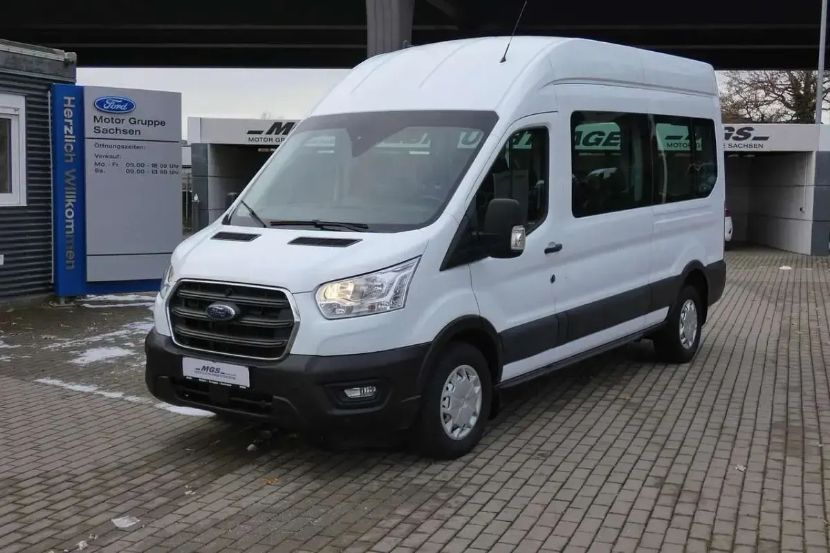 Gebraucht Ford Transit Trend 131 PS (96 kW) 2020 Frostweiß Limousine