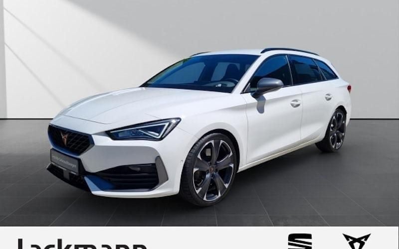 Weiß Gebraucht 2024 Cupra Leon VZ Kombi | 33.690 € (Superpreis) - Bild 1/4