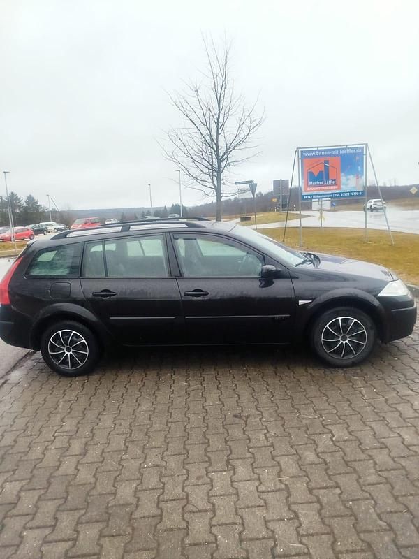 Gebraucht Renault Mégane GrandTour 106 PS (77 kW) 2006 Schwarz Kombi