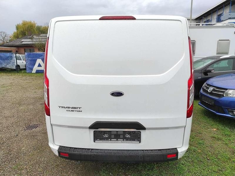 Gebraucht Ford Transit Custom 131 PS (96 kW) 2022 Weiß Van / Kleinbus